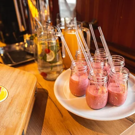 Premium Bacero 호텔 3*