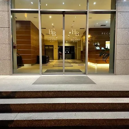 فندق Premium Bacero 3*