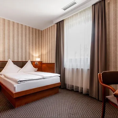 فندق Premium Bacero 3*