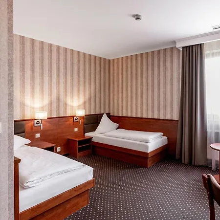 فندق Premium Bacero 3*